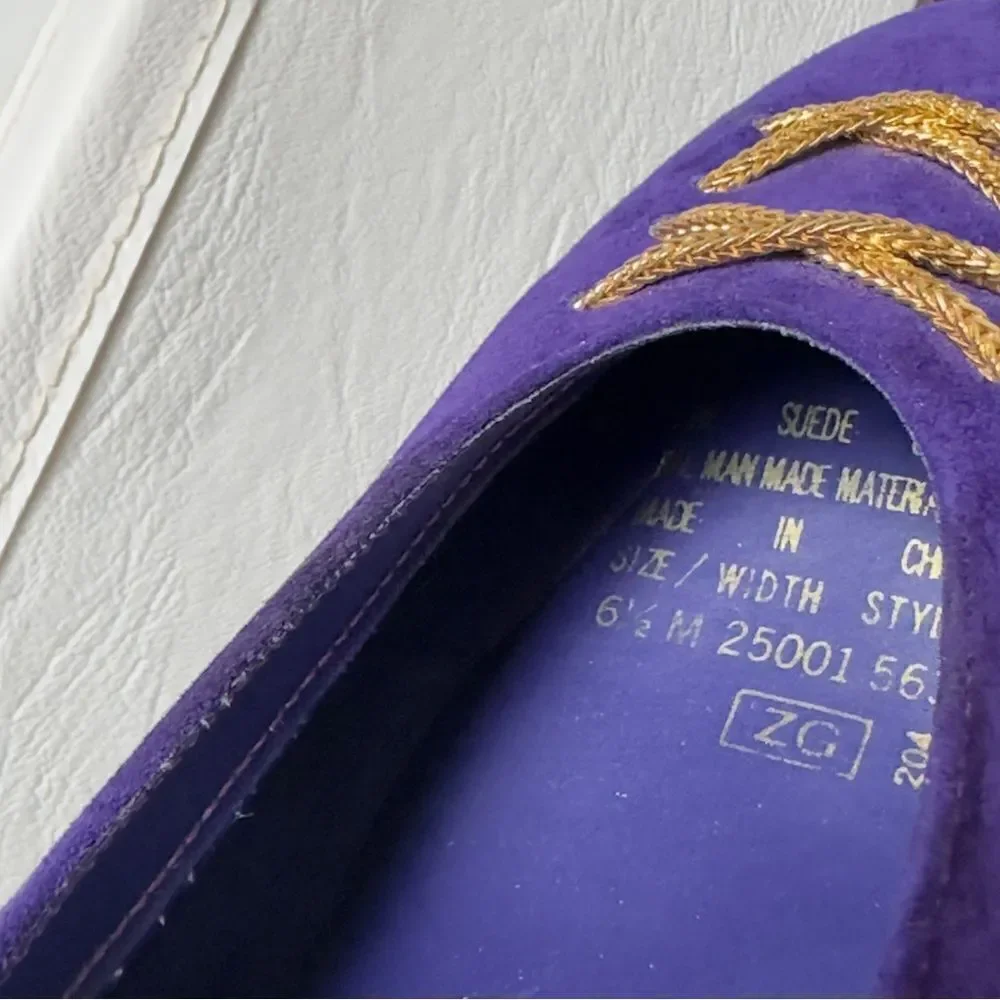 Carriage Court Vintage Blanche Purple Suede Upper Kitten Heel Shoes Size 6.5